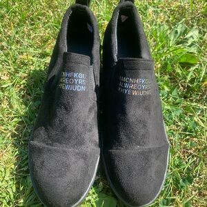 Women’s black Slip-On Shoes New